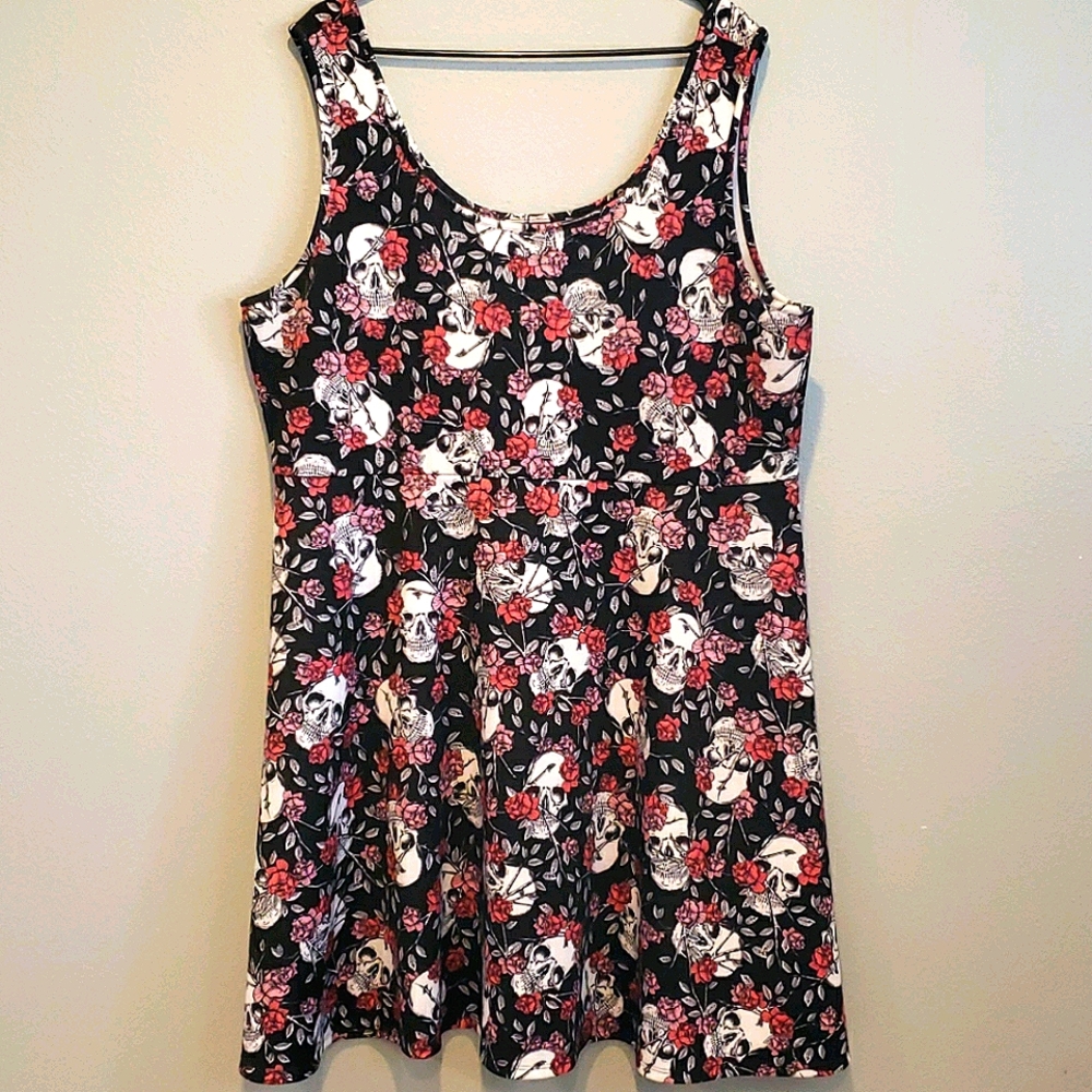 Torrid Skater Dress Skulls Size 3